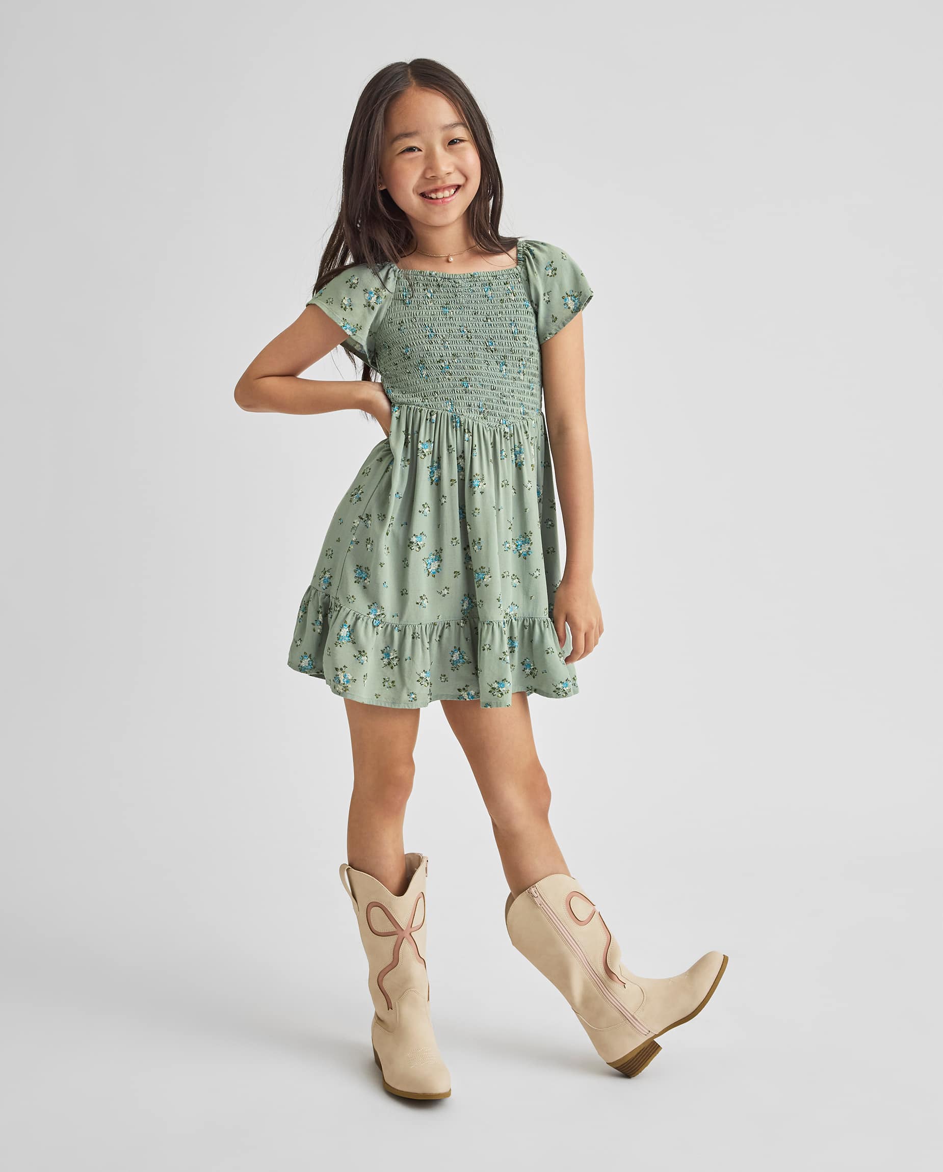 Girls Short Flutter Sleeve Floral Smocked Ruffle Dress - GREEN
