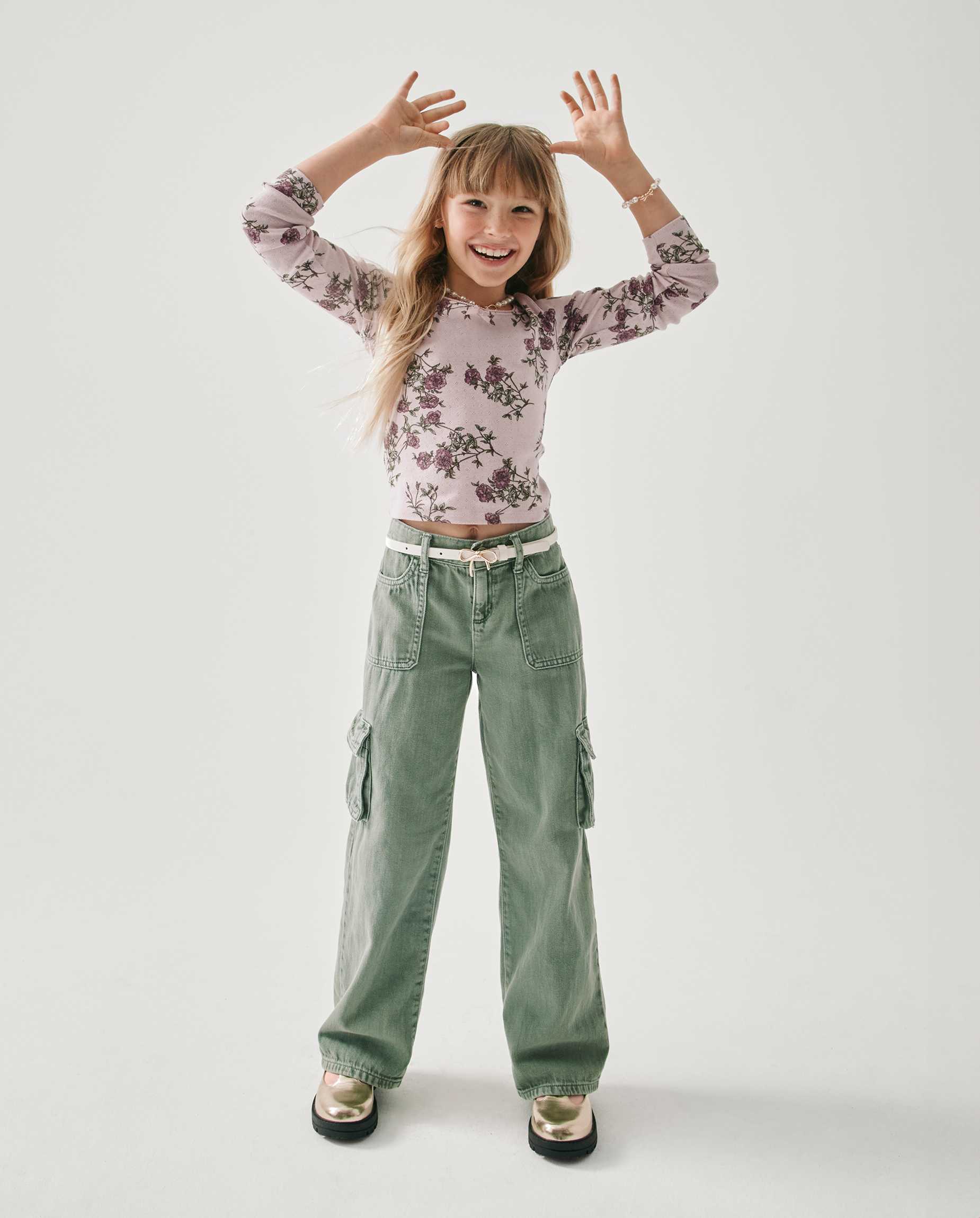 3055003_32L6.jpg