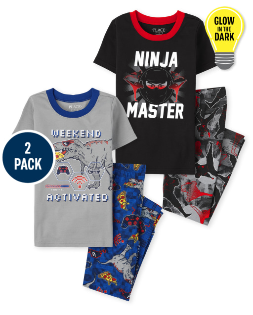 Paquete de 2 pijamas de algodón ajustados "Weekend Activated" y "Ninja Master" de manga corta para niños que brillan en la oscuridad