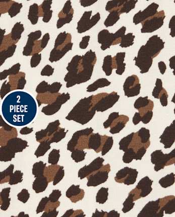 Conjunto de niñitas con conjunto de gato y leopardo