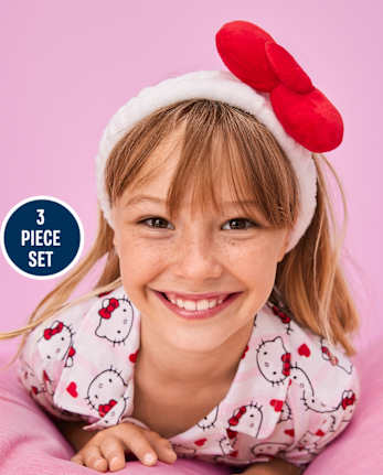 Girls Hello KittyÂ® 3-Piece Cozy Accessories Set