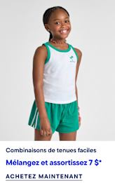 Une jeune fille vêtue d'un débardeur blanc et d'un short vert se détache sur un fond blanc uni, avec du texte superposé en bas de l'image.
