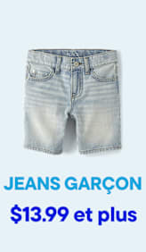 Des shorts en denim clair pour garçons sont présentés sur un fond bleu pâle avec le texte indiquant « JEANS GARÇONS » et « 13 $ et plus ».