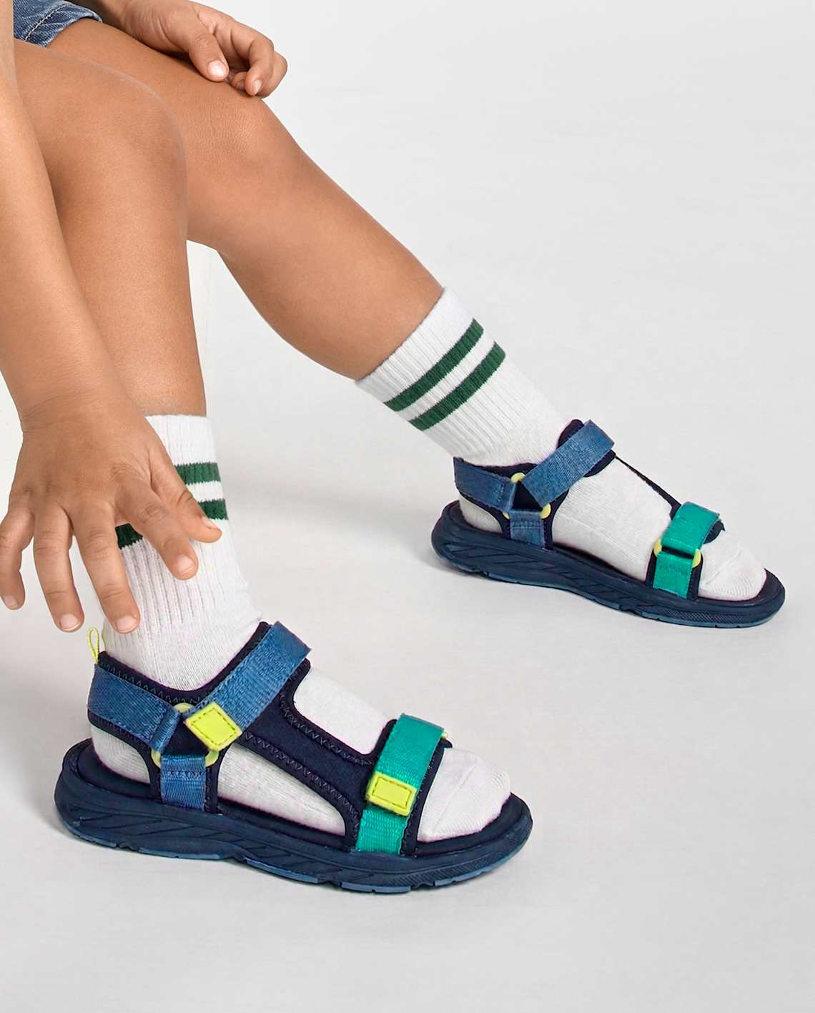 The Children's Place Colorblock Webbed Sandals Blue 9T