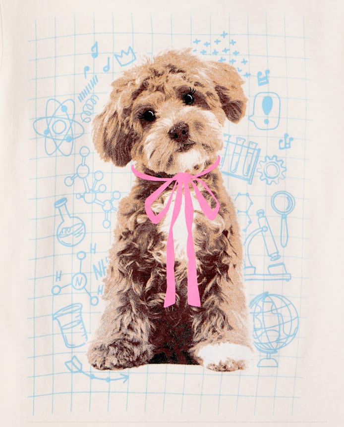 T-shirt graphique pour fille avec nœud papillon chien