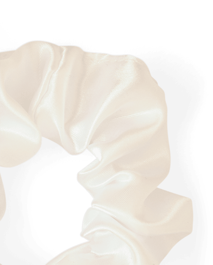 Lot de 3 chouchous en satin avec breloque cœur pour filles