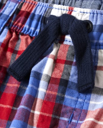 Pantalones cortos a cuadros para niños: listo, listo, objetivo