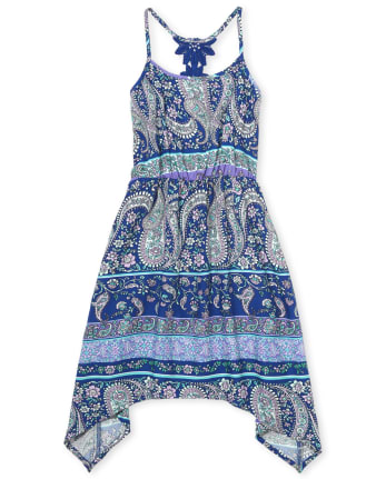 Places that hem dresses sales near me