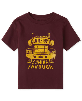 Camiseta con gráfico de camión para bebés y niños pequeños