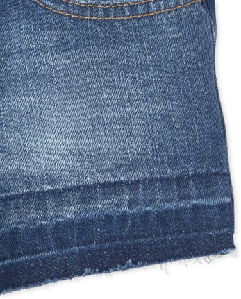Shorts cortos de mezclilla con dobladillo deshilachado para niñas