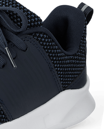 Baskets de course uniformes pour garçons