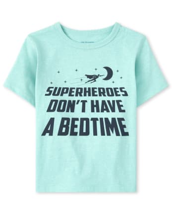 Camiseta con gráfico de superhéroe para dormir para bebés y niños pequeños