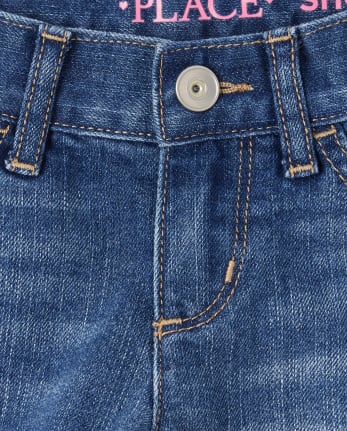 Shorts cortos de mezclilla con puños enrollados para niñas
