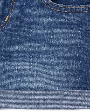 Shorts cortos de mezclilla con puños enrollados para niñas