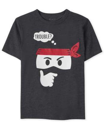 Camiseta con gráfico Ninja Trouble para niños