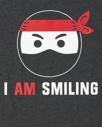 Camiseta con gráfico sonriente Ninja para niños