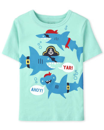 Camiseta con estampado de tiburones piratas para bebés y niños pequeños