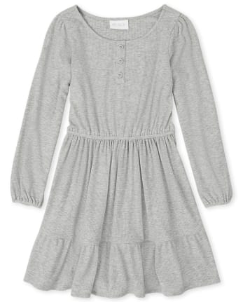 Vestido con gradas para niñas