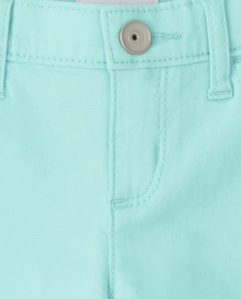 Shorts skimmer de sarga con puño enrollado para niñas