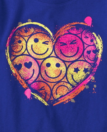 Camiseta con estampado de cara feliz y corazón para niñas