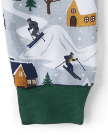 Baby And Toddler Matching Family Ski Cabin Snug Fit Cotton Pajamas