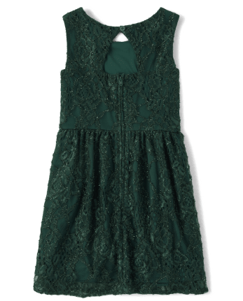 Vestido ajustado y con vuelo de encaje con aberturas para niñas