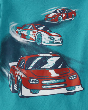 Camiseta con gráfico de coche de carreras para bebés y niños pequeños