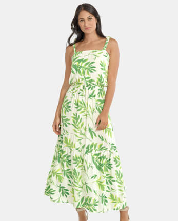 Vestido largo con gradas y hojas de palma familiares a juego para mujer