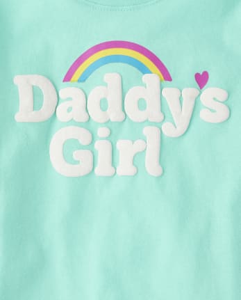 Camiseta con gráfico Daddy's Girl para niñas