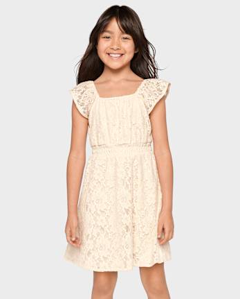Vestido fruncido de encaje para niñas