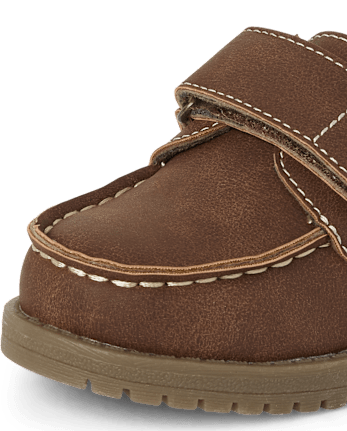 Chaussures bateau pour petits garçons