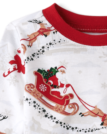 Pyjamas en coton ajustés assortis pour bébés et jeunes enfants, motif traîneau du Père Noël pour toute la famille