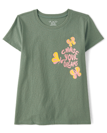 Girls Chase Your Dreams Graphic Tee
