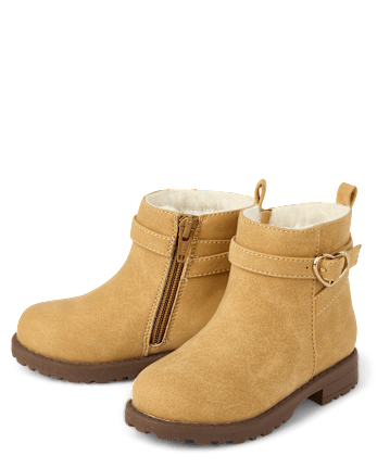 Toddler Girls Heart Buckle Booties