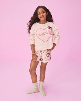 Girls Hello KittyÂ® Embroidered Heart Fleece Pajamas