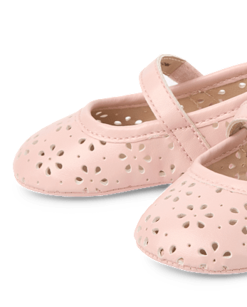 Ballerines fleuries perforées pour bébés filles
