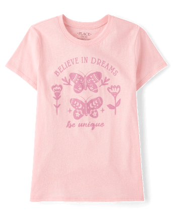Girls Believe In Dreams Graphic Tee