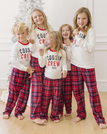 Matching-holiday-pajamas-for-kids--Kit3537437