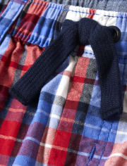 Pantalones cortos a cuadros para niños: listo, listo, objetivo