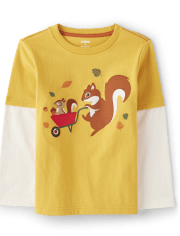 Top a capas con ardilla bordada para niño - Happy Harvest