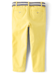 Pantalones chinos con cinturón para niños