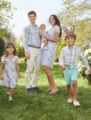 Camisa con botones de popelín a cuadros familiares a juego para hombre - Celebraciones de primavera