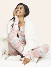Adult Cable Knit Cozy Blanket
