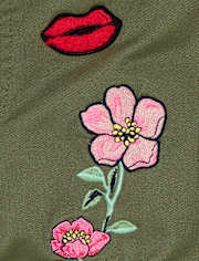 Parka con capucha sintética y parches para niñas