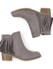 Botines con flecos y tachuelas para niñas