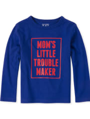 Camiseta gráfica Mom's Trouble Maker para bebés y niños pequeños