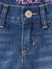 Shorts cortos de mezclilla con puños enrollados para niñas