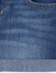 Shorts cortos de mezclilla con puños enrollados para niñas