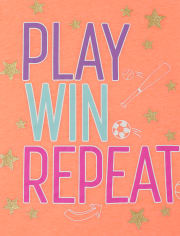 Camiseta con estampado Play Win Repeat para niñas