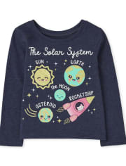 Camiseta gráfica del sistema solar para niñas pequeñas
